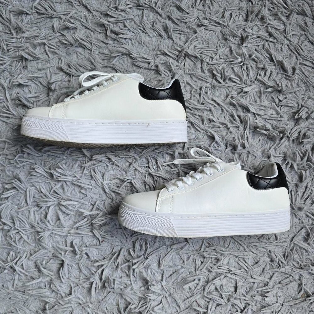 Platform Sneaker - Picture 3 of 5